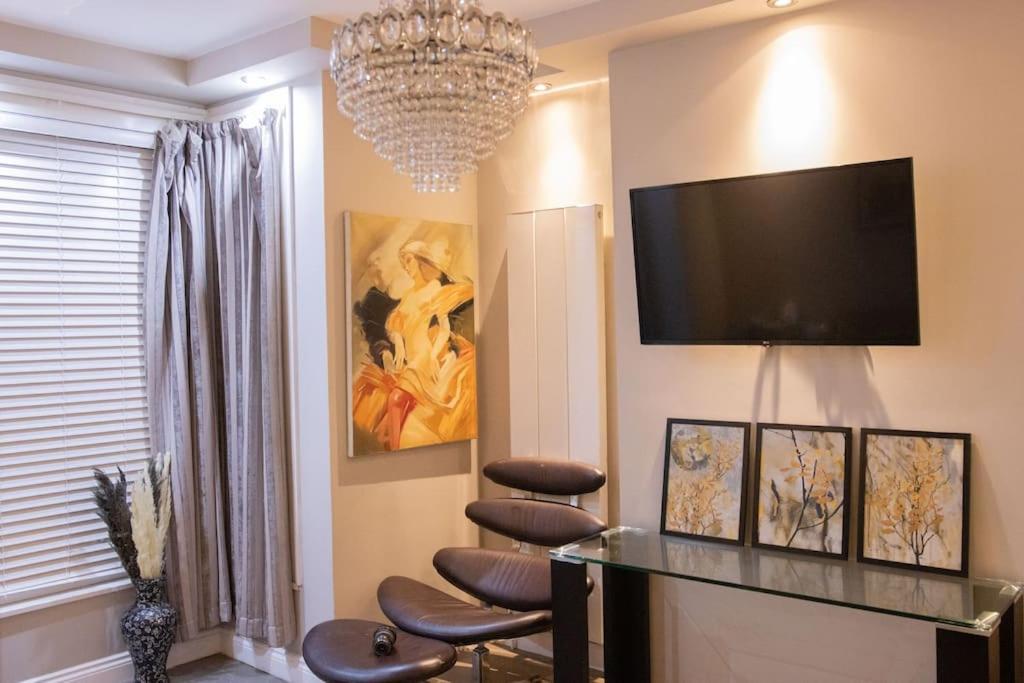 Oikoshomes Three Bedroom Flat In Londres Exterior foto